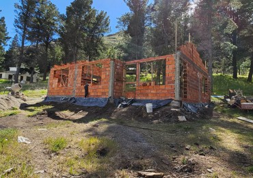 CASA DE 3 DORMITORIOS EN CONSTRUCCION EN ESQUEL CHUBUT 