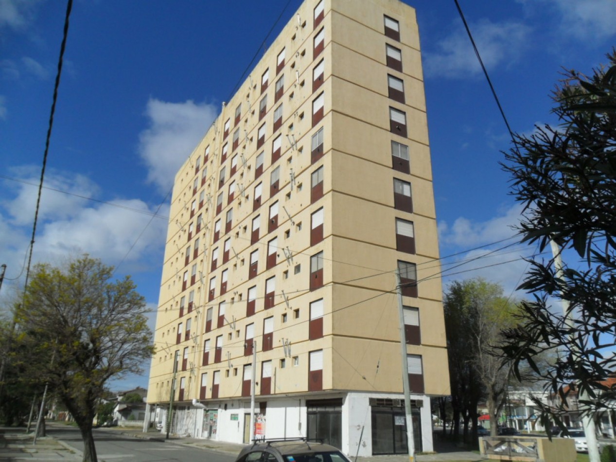 Monoambiente en edificio Santos Vega