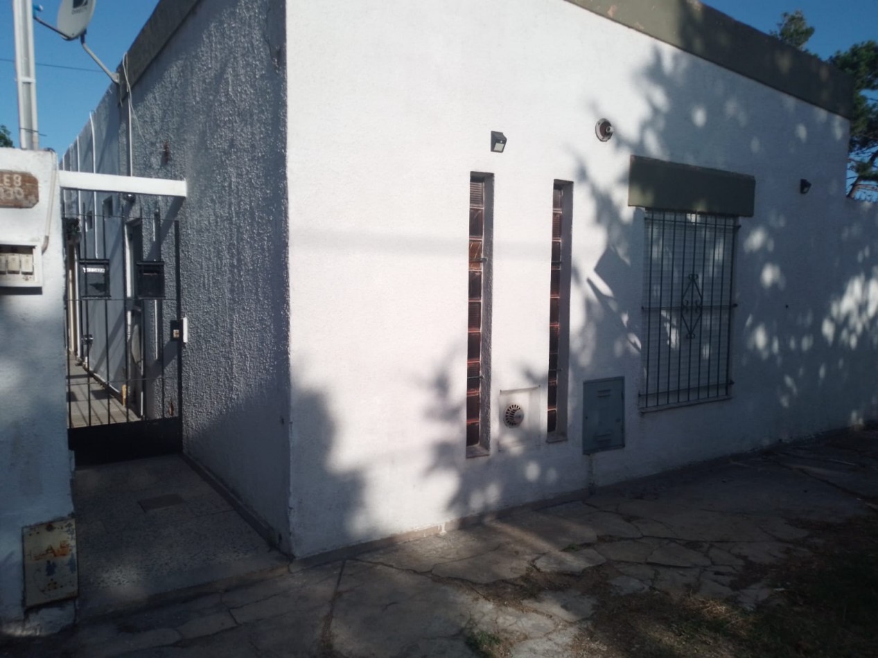 PH PB 3 interno de 2 Amb. c/patio en Tala Sur