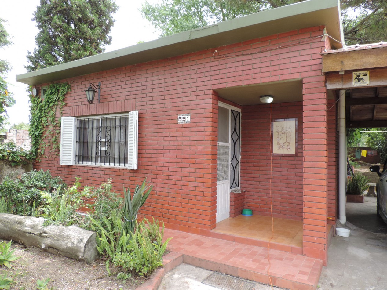 Casa de 3 Amb. con gran lote