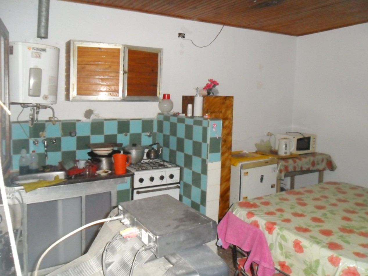 Oportunidad casa de 4 Amb con gran lote