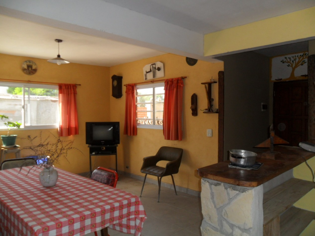 Duplex amplio de 3 Amb. en Tala Sur 