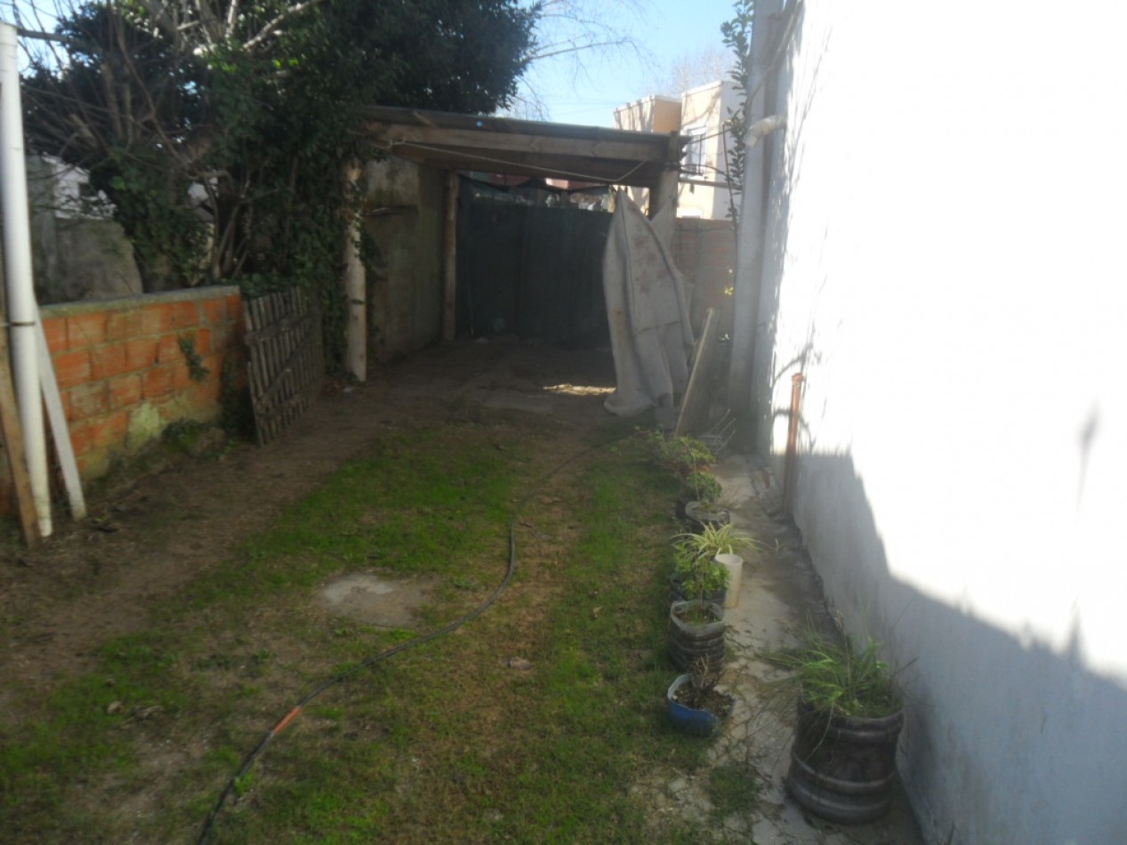 Oportunidad Casa de 3 Amb. con lote