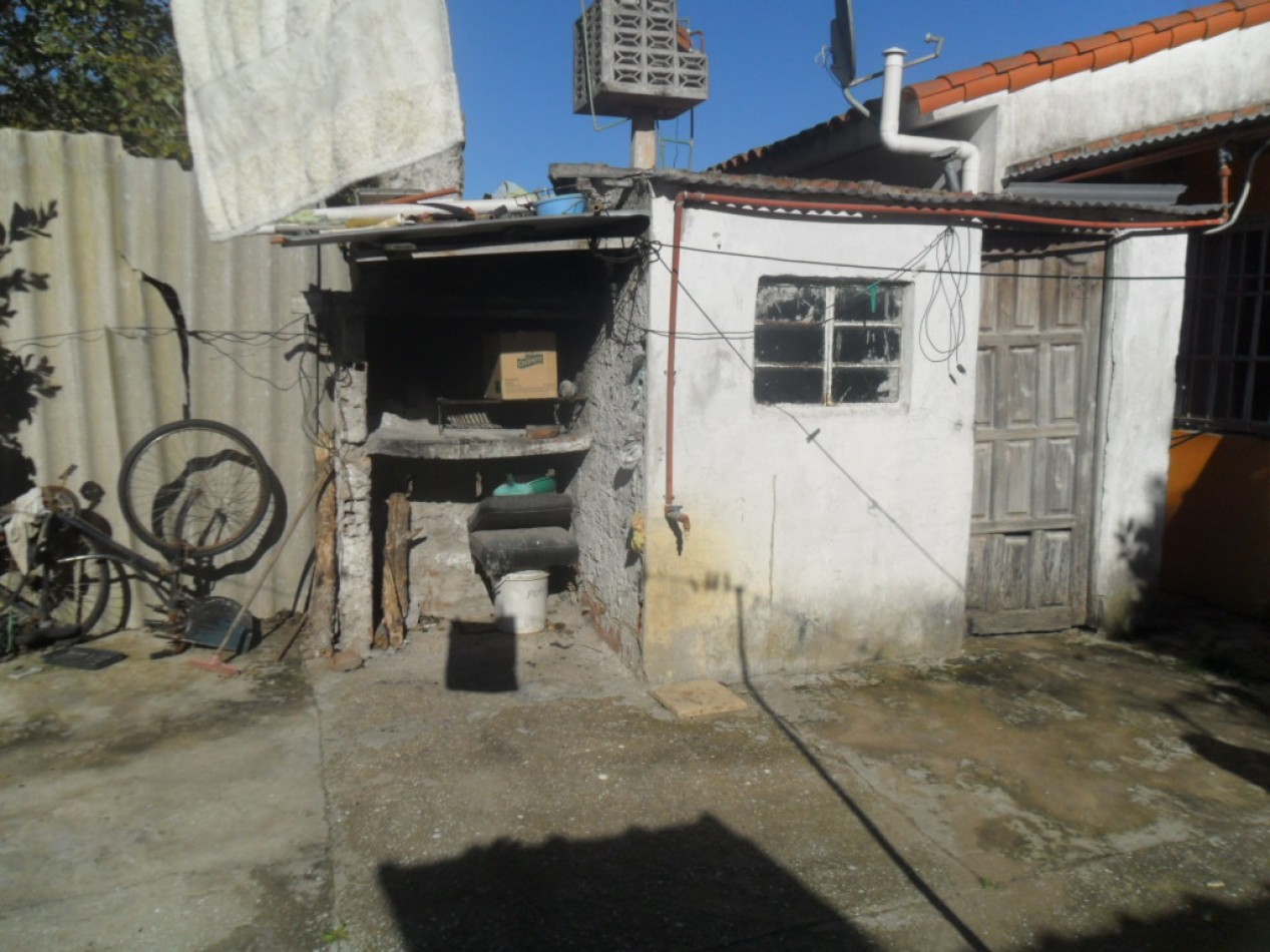 Oportunidad Casa de 3 Amb. con lote