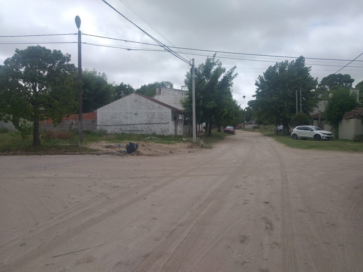 Lote esquina c/planos aprobados en Zona Norte 