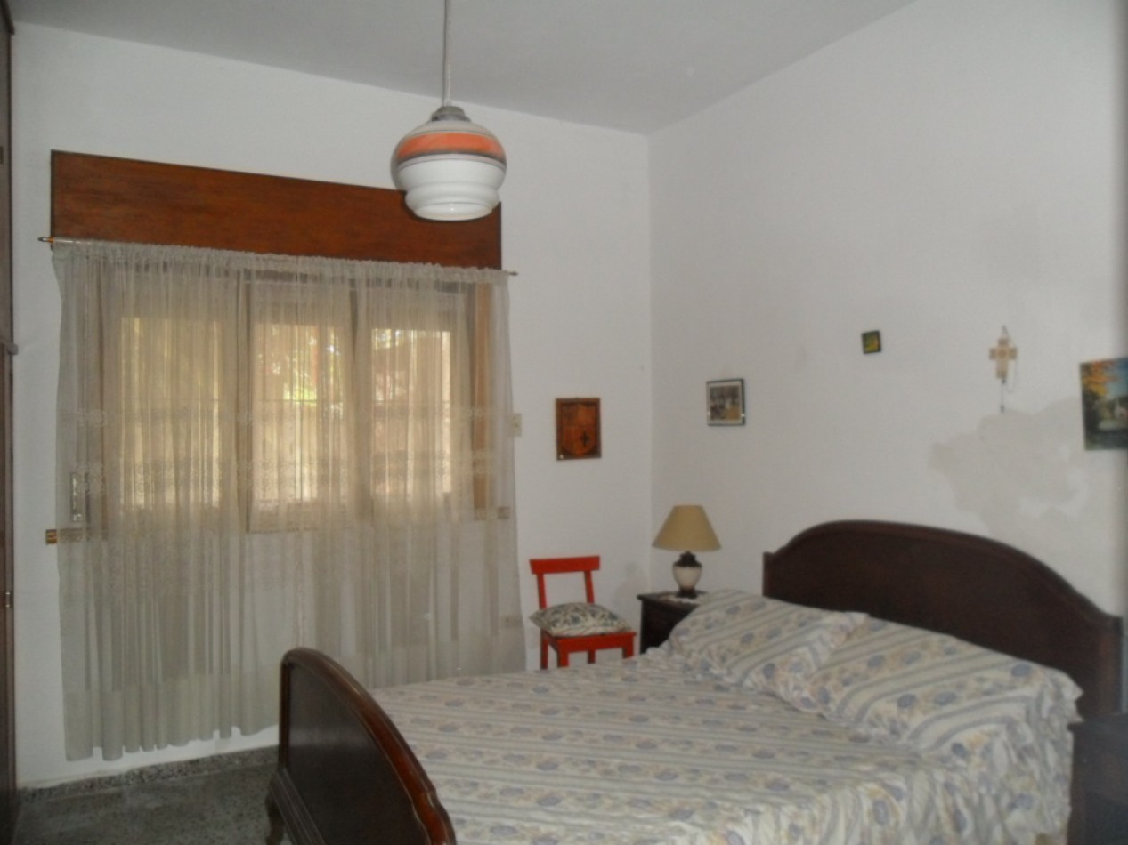 Chalet de 3 amb + Monoambiente en Zona norte