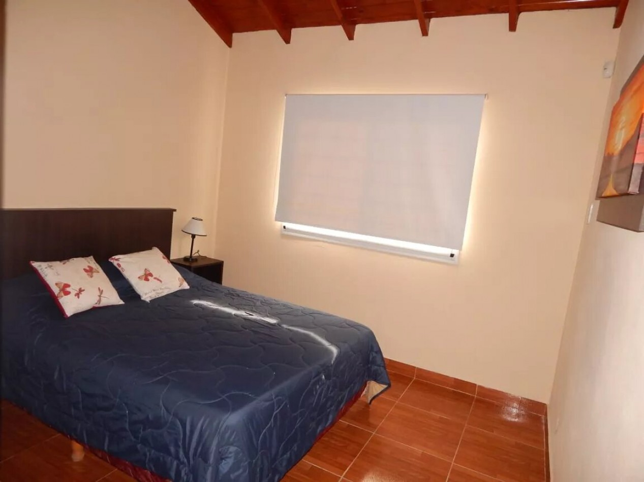 Duplex de 3 Amb. con cochera y patio en Tala Sur 