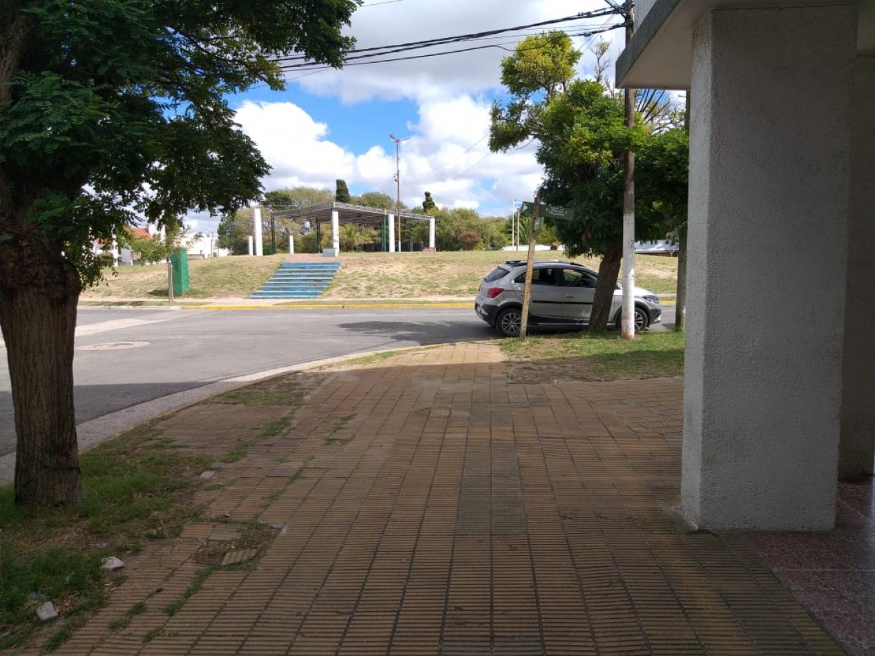 Monoambiente centrico frente Plaza Pereira  