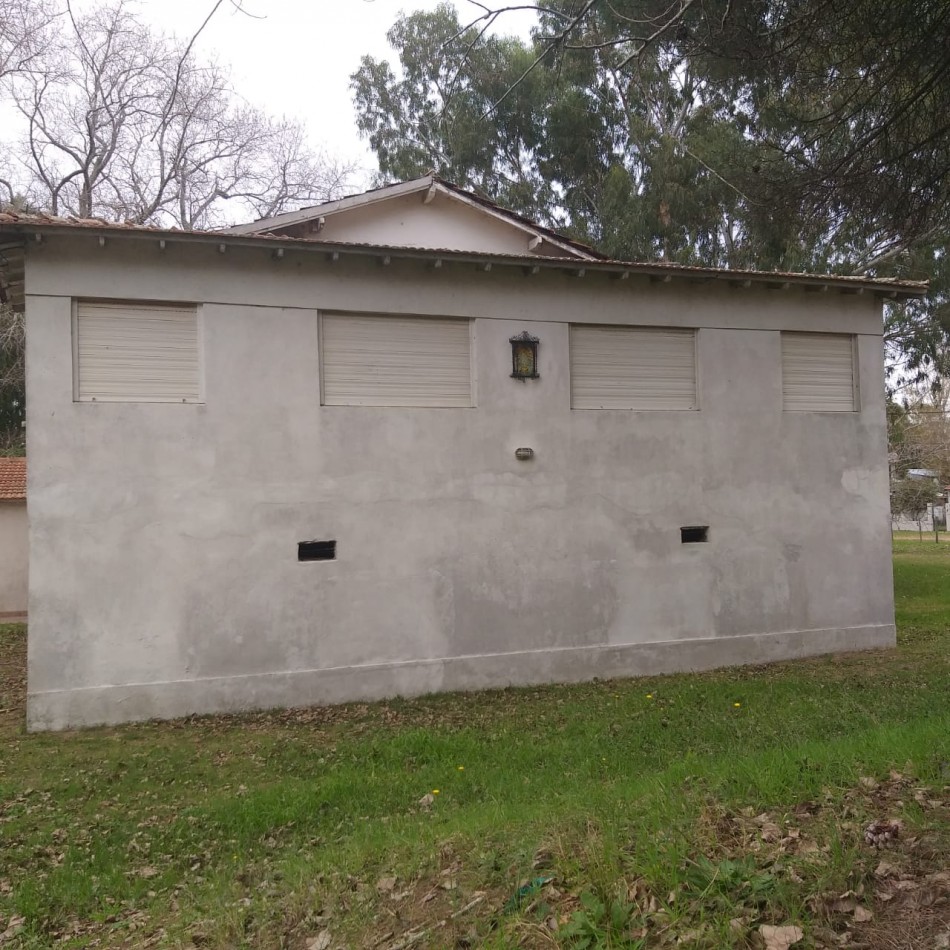 Lote 800 M2 con gran casa al fondo Zona Norte 