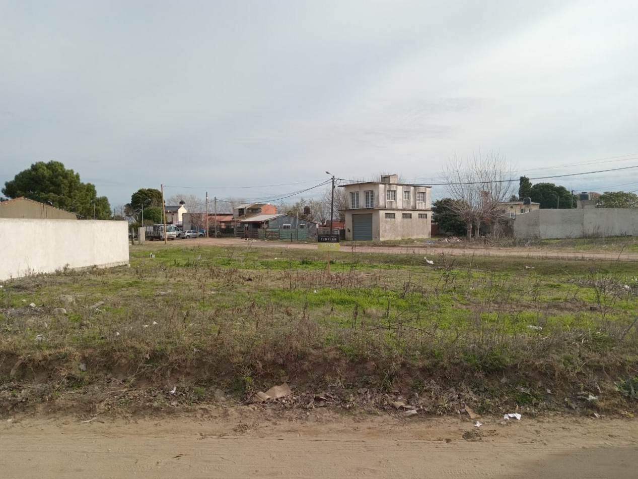 Lote esquina 310 M2 zona norte 