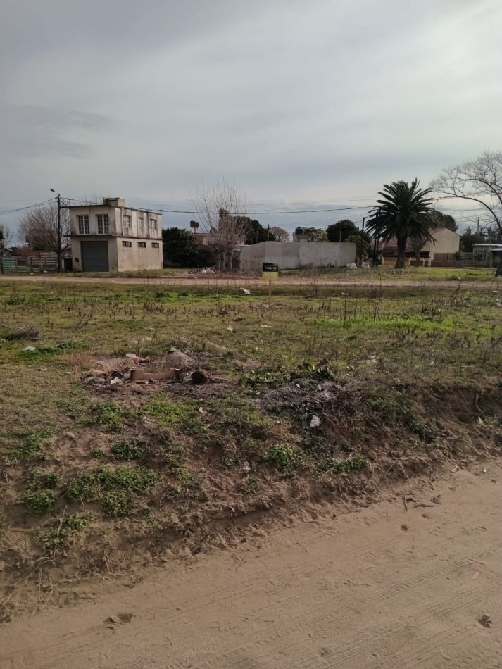 Lote esquina 310 M2 zona norte 