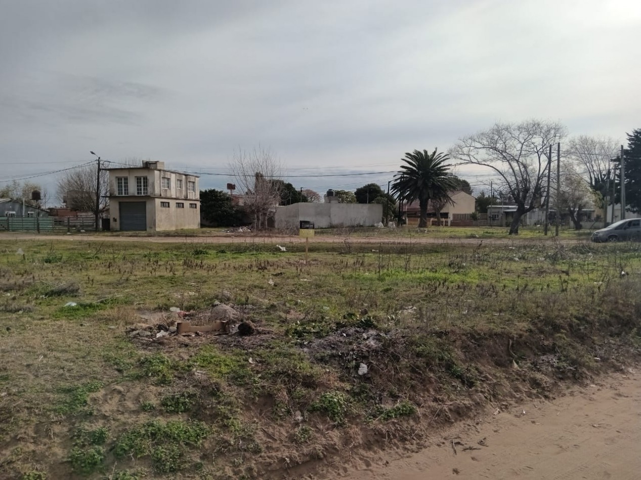Lote esquina 310 M2 zona norte 