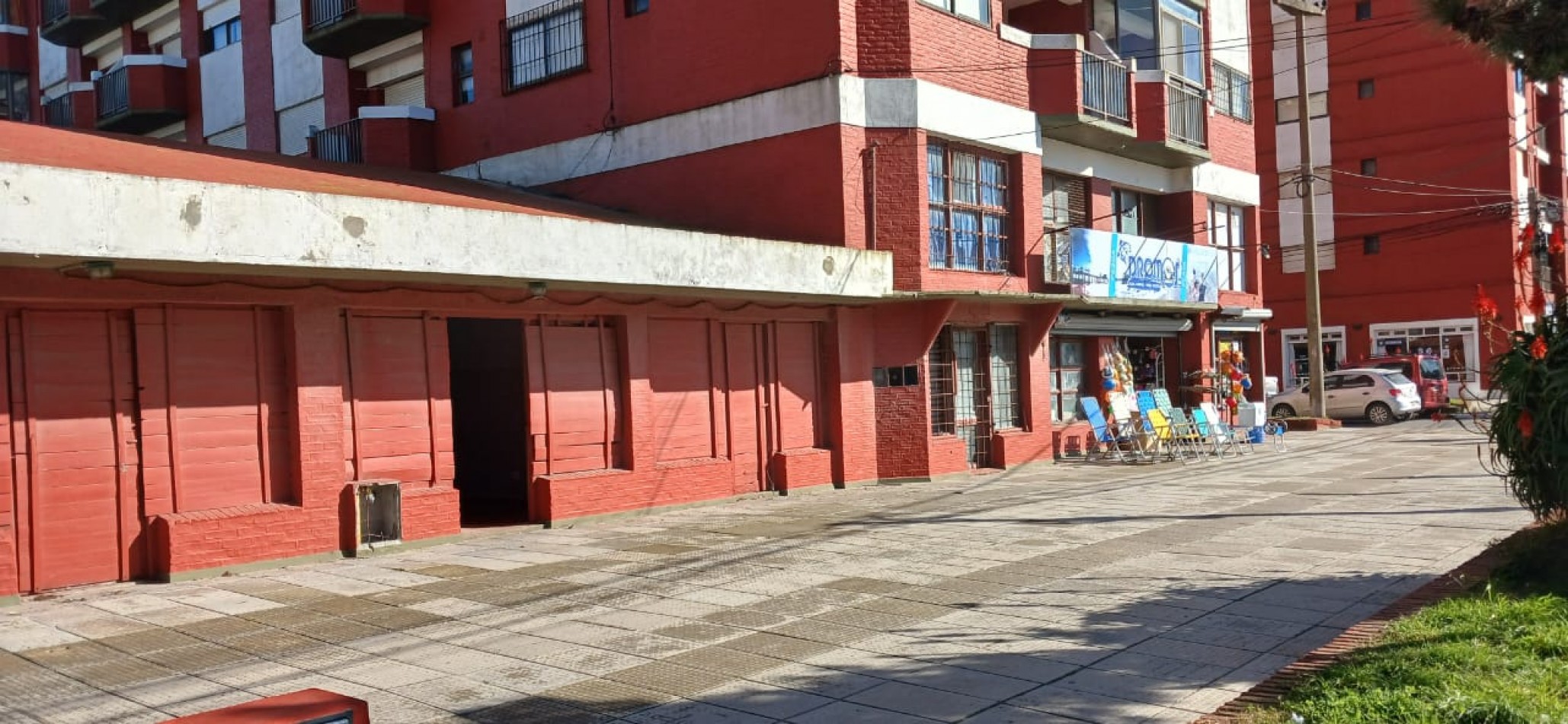 Local 9 Riazon X sobre costanera 