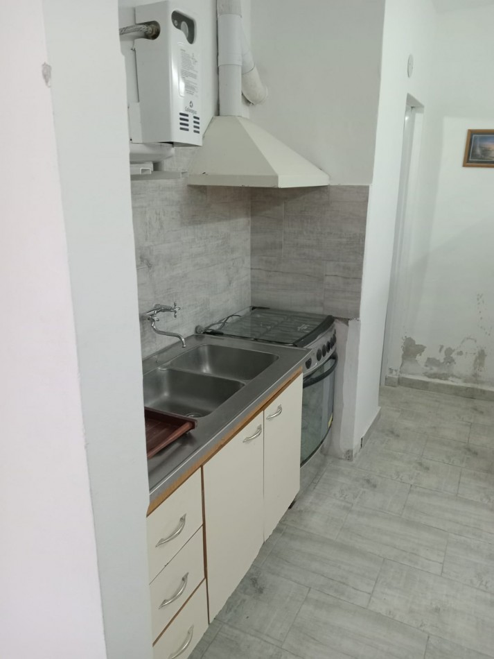 Casa 3 ambientes con Monoambiente centrico 
