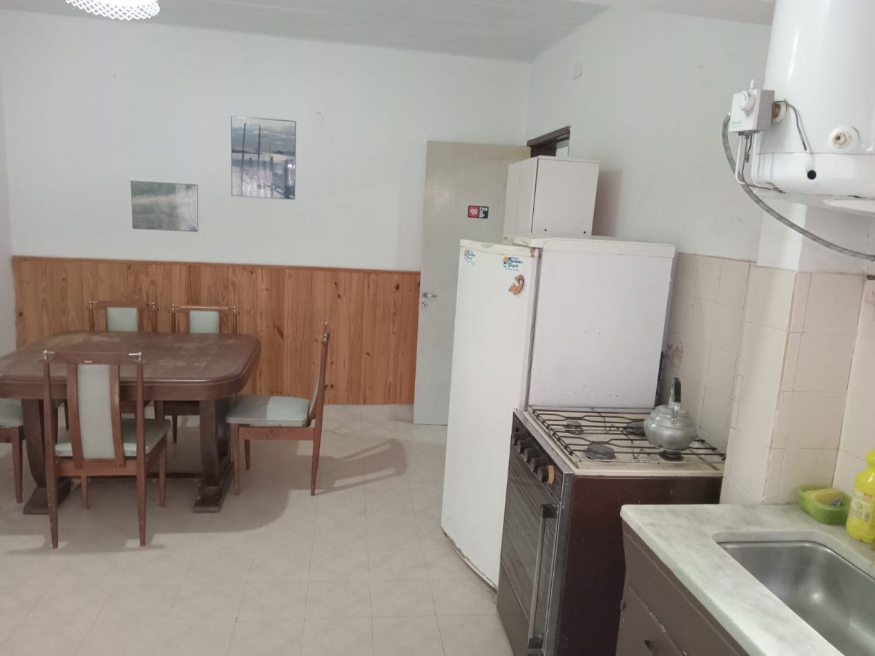 Casa 3 ambientes con Monoambiente centrico 