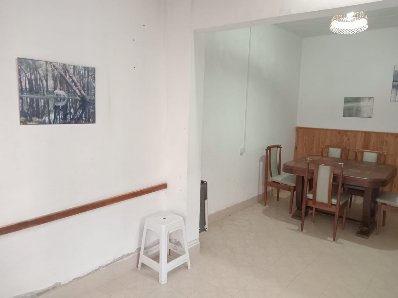 Casa 3 ambientes con Monoambiente centrico 