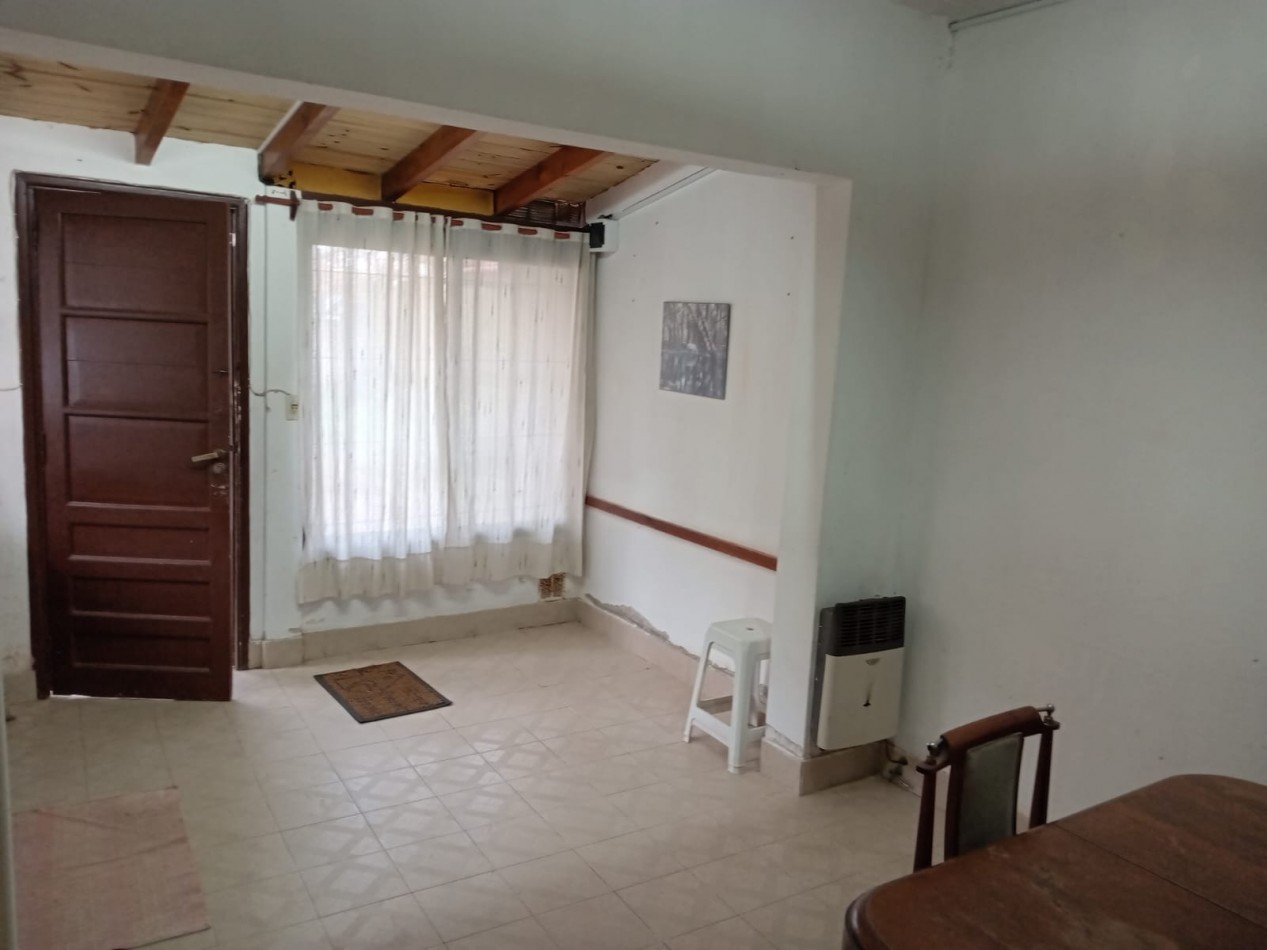 Casa 3 ambientes con Monoambiente centrico 