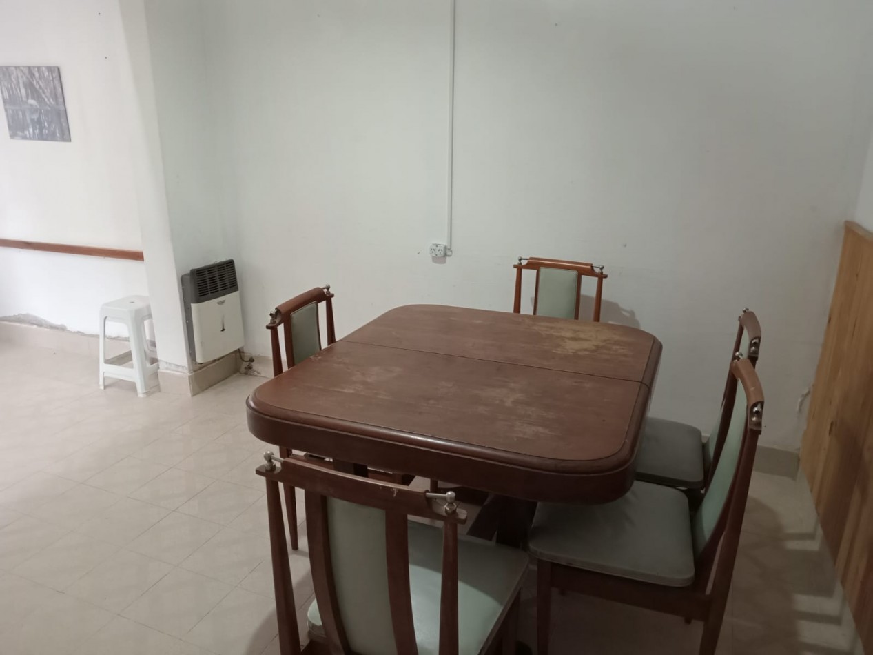 Casa 3 ambientes con Monoambiente centrico 