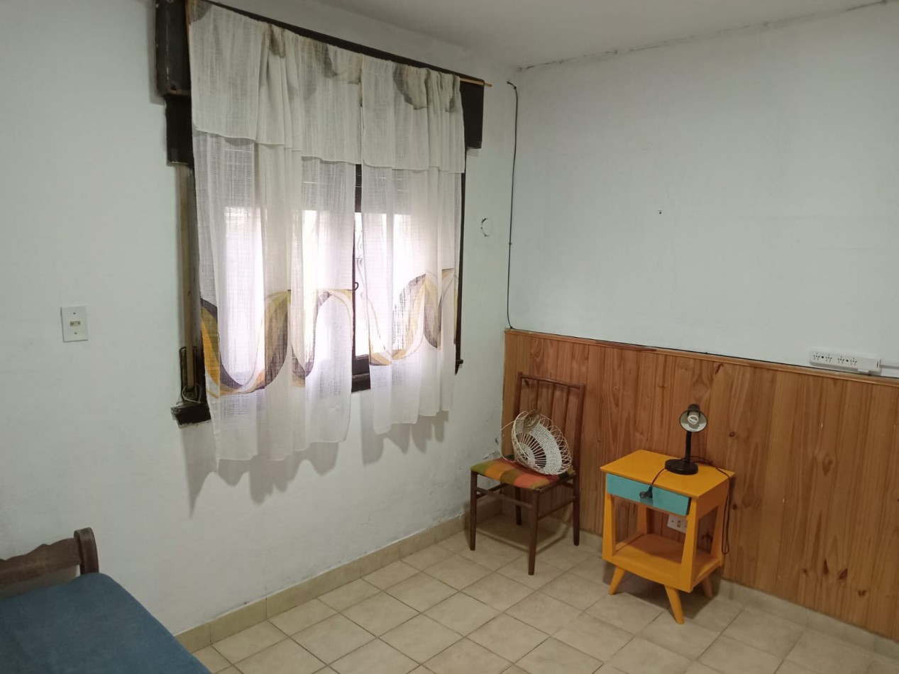 Casa 3 ambientes con Monoambiente centrico 