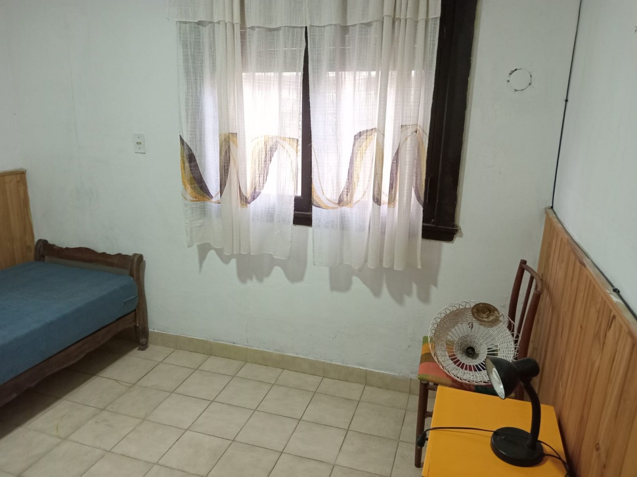 Casa 3 ambientes con Monoambiente centrico 