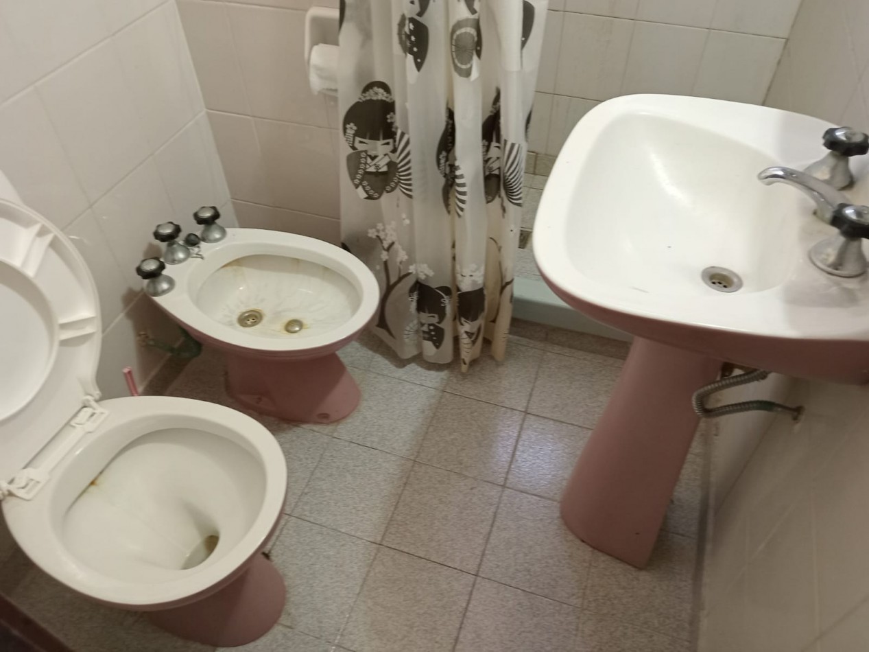 Casa 3 ambientes con Monoambiente centrico 