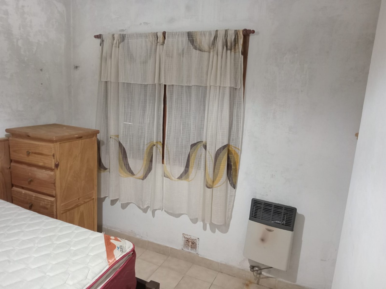 Casa 3 ambientes con Monoambiente centrico 