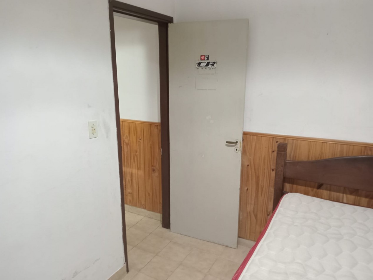 Casa 3 ambientes con Monoambiente centrico 