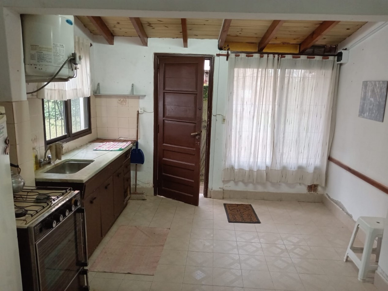 Casa 3 ambientes con Monoambiente centrico 