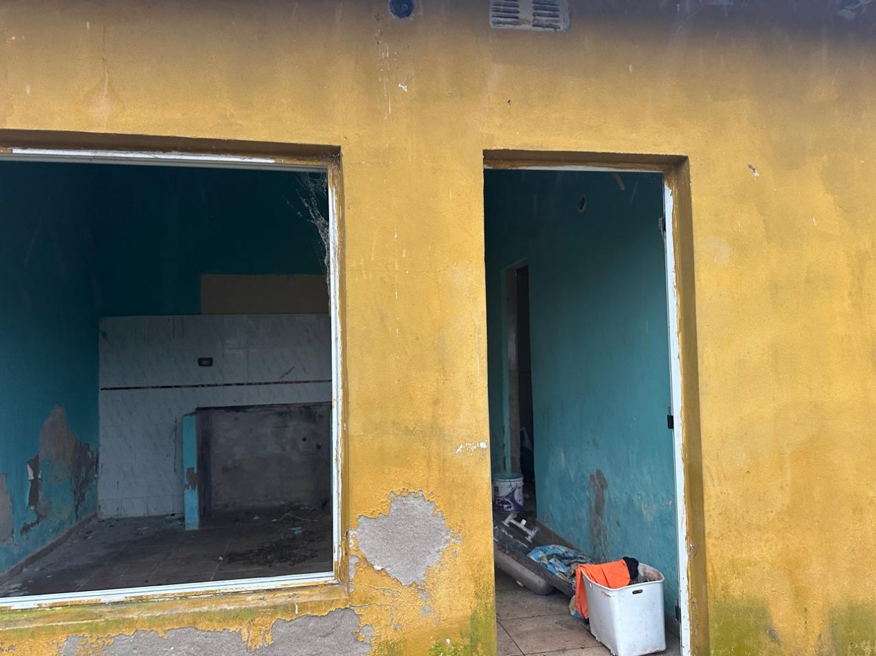 OPORTUNIDAD 2 casas en espejo zona rotonda terminal