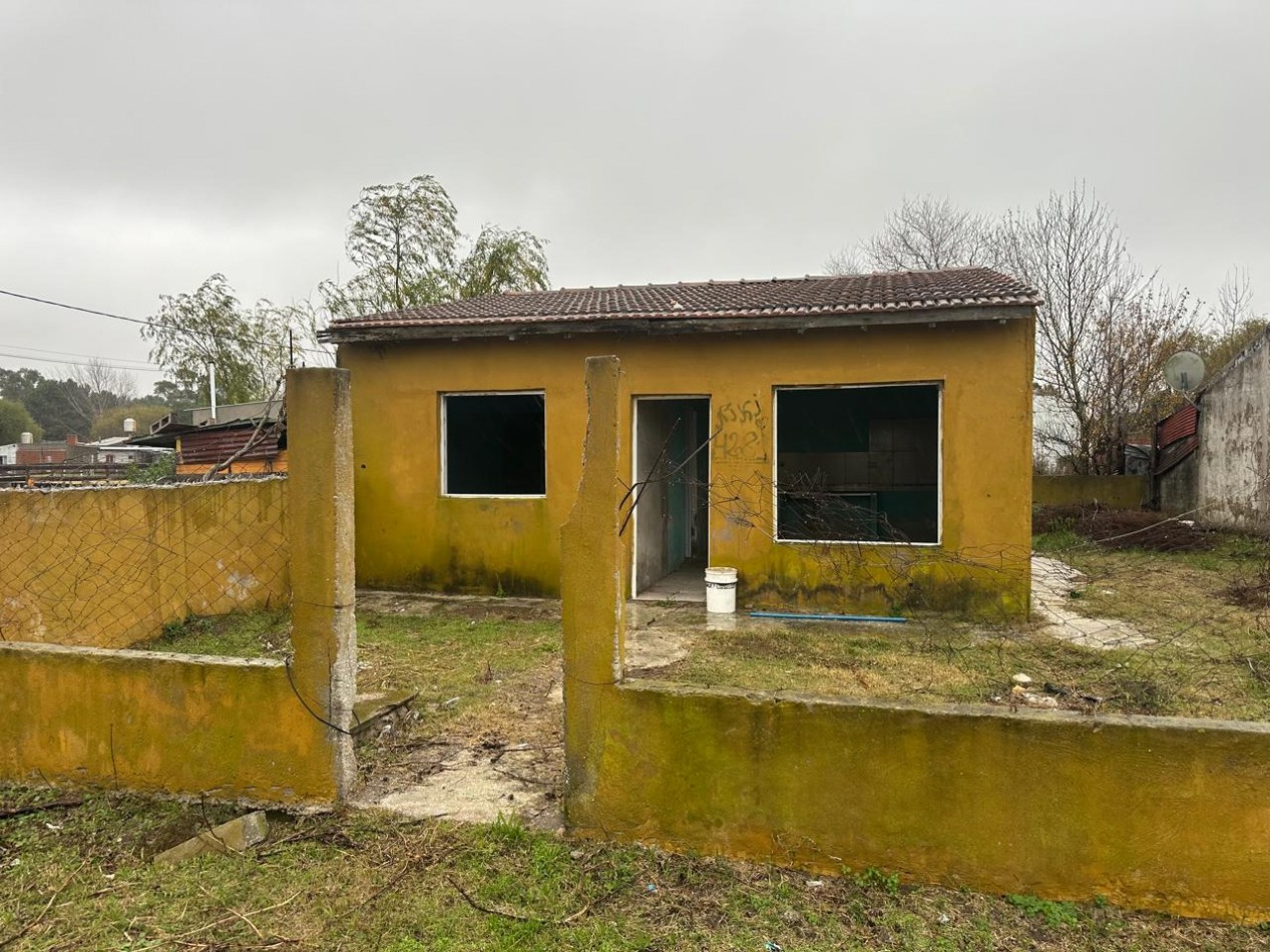 OPORTUNIDAD 2 casas en espejo zona rotonda terminal