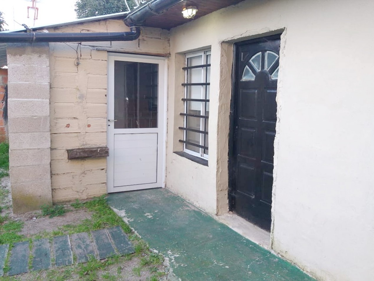 Amplia casa sobre lote de 360M2 