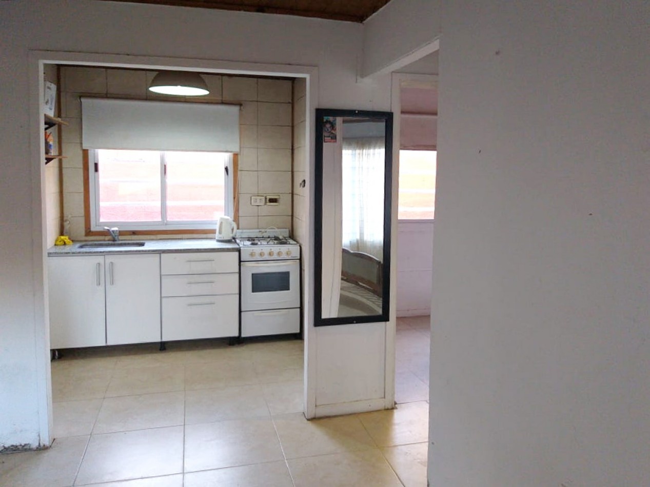 Amplia casa sobre lote de 360M2 