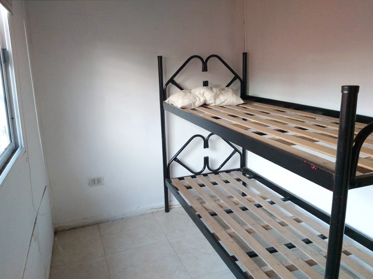 Amplia casa sobre lote de 360M2 