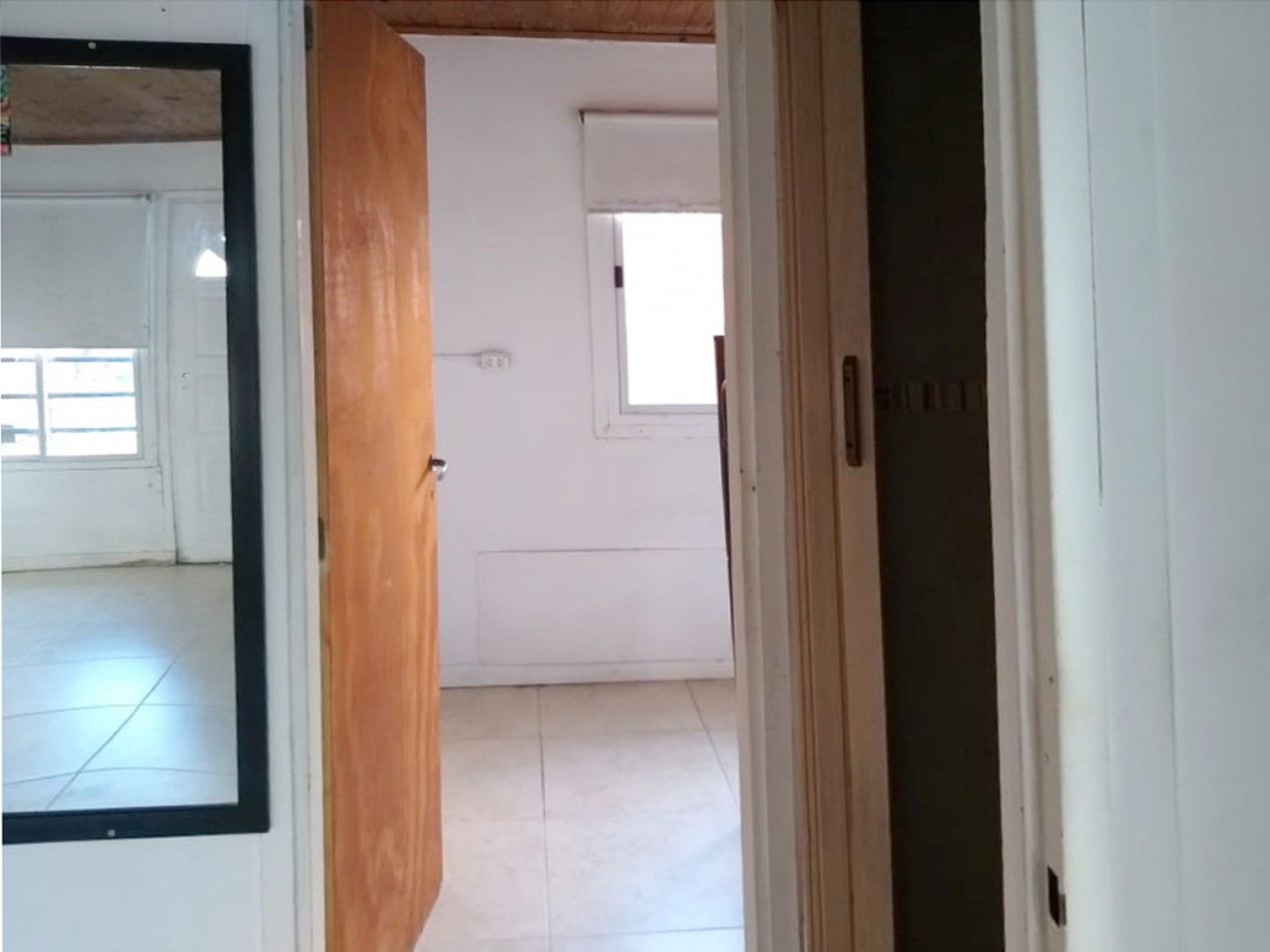 Amplia casa sobre lote de 360M2 
