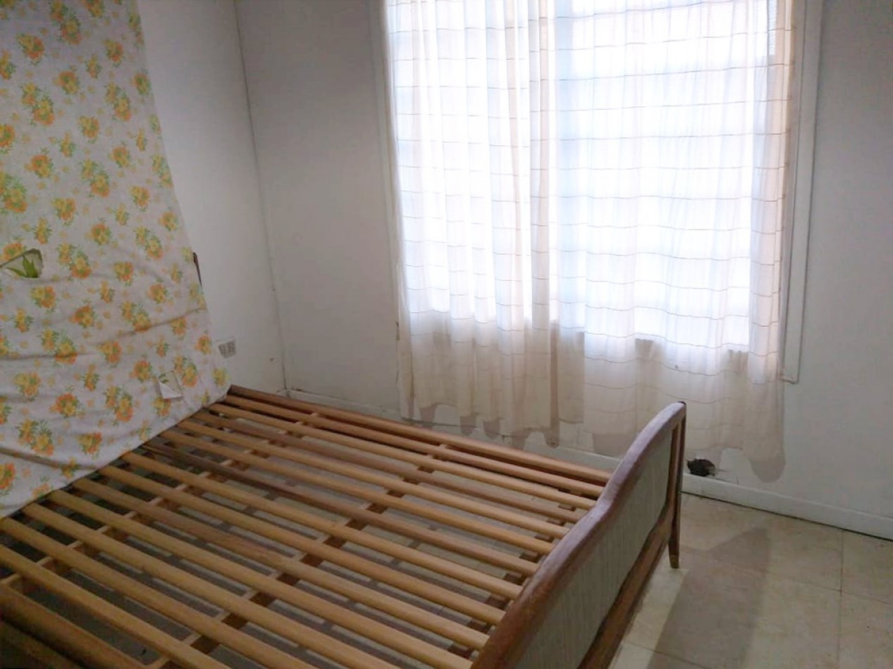 Amplia casa sobre lote de 360M2 