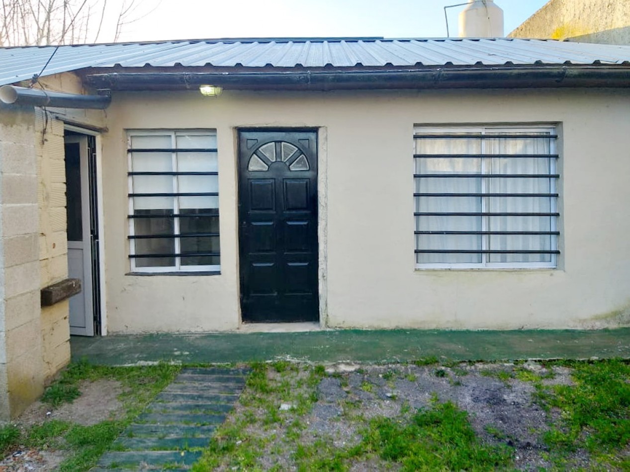 Amplia casa sobre lote de 360M2 