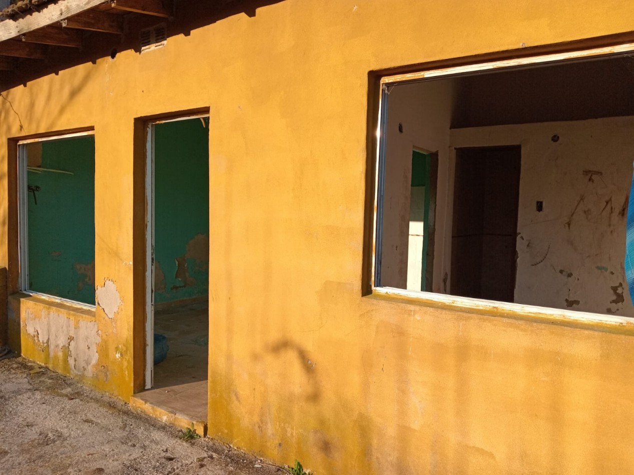 OPORTUNIDAD 2 casas en espejo zona rotonda terminal