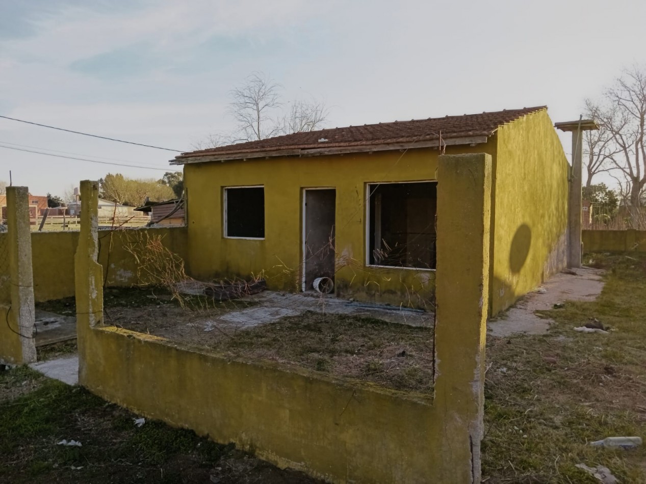 OPORTUNIDAD 2 casas en espejo zona rotonda terminal