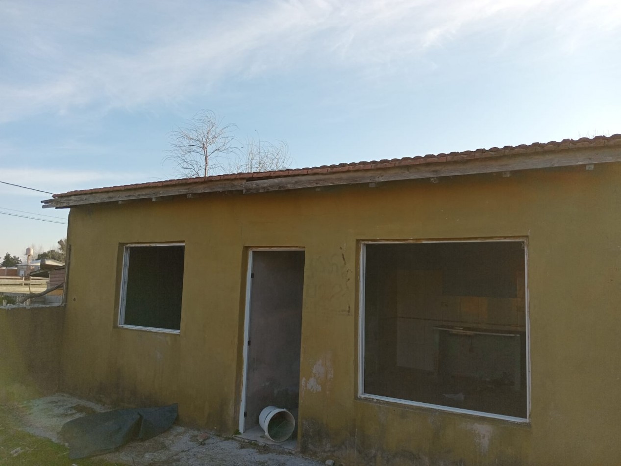 OPORTUNIDAD 2 casas en espejo zona rotonda terminal
