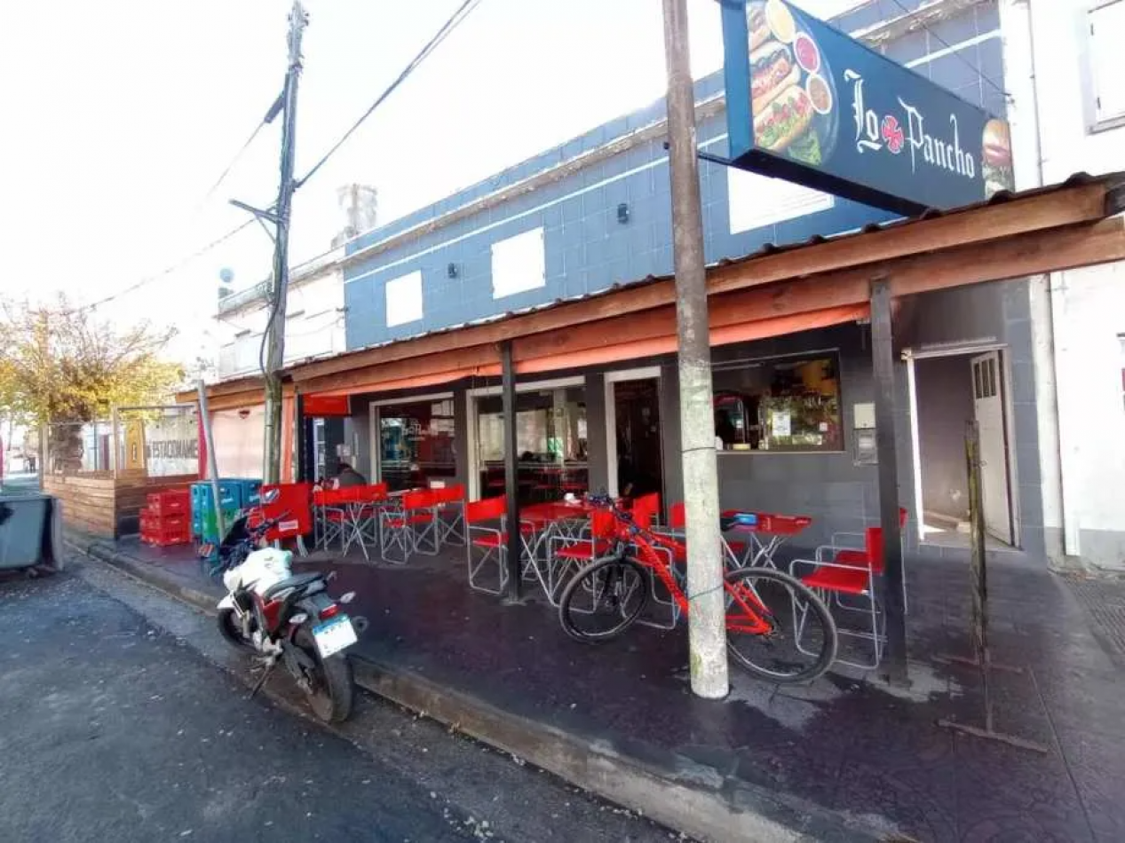Local gastronomico Lo mas Pancho + 3 Deptos