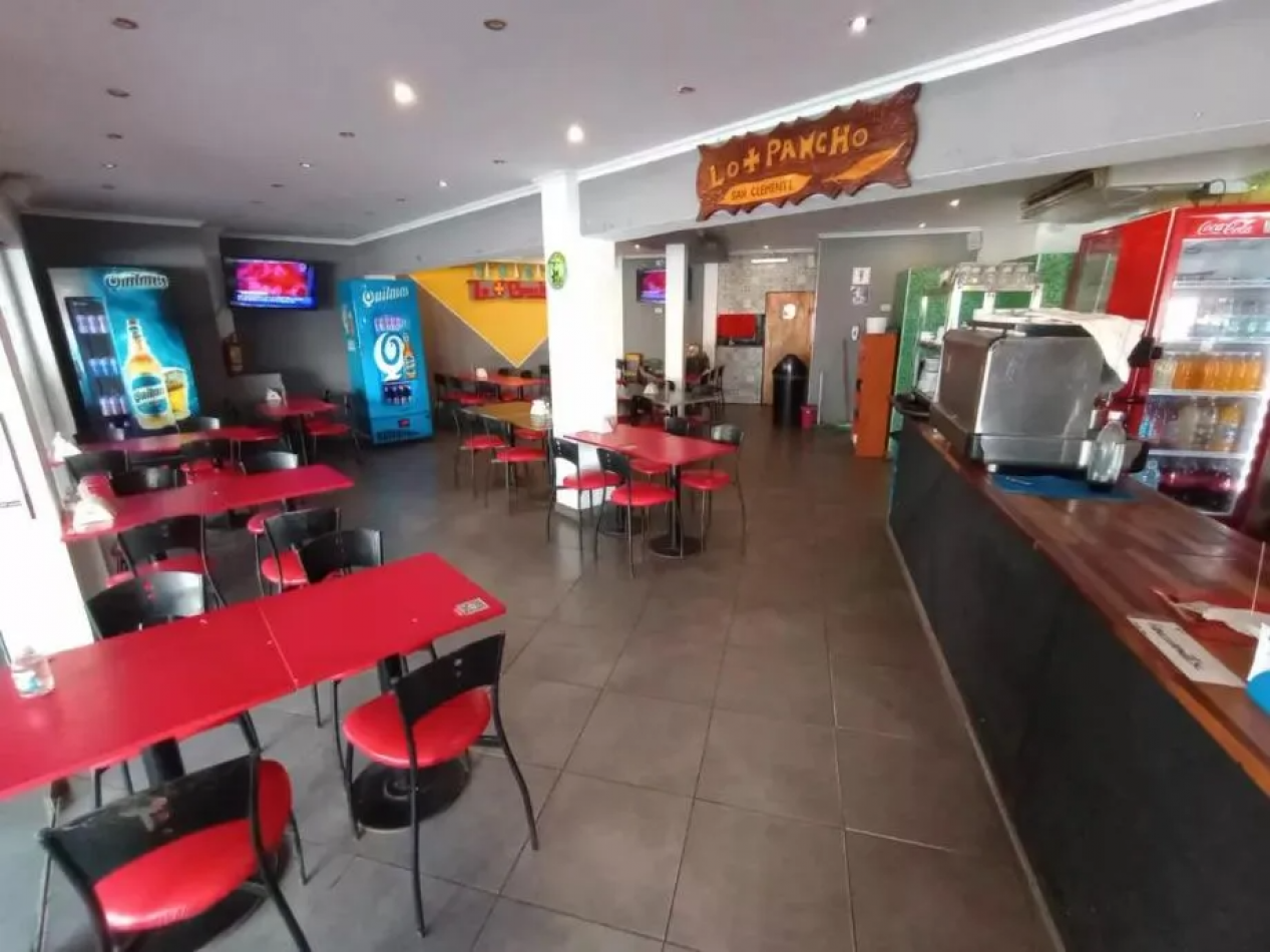 Local gastronomico Lo mas Pancho + 3 Deptos