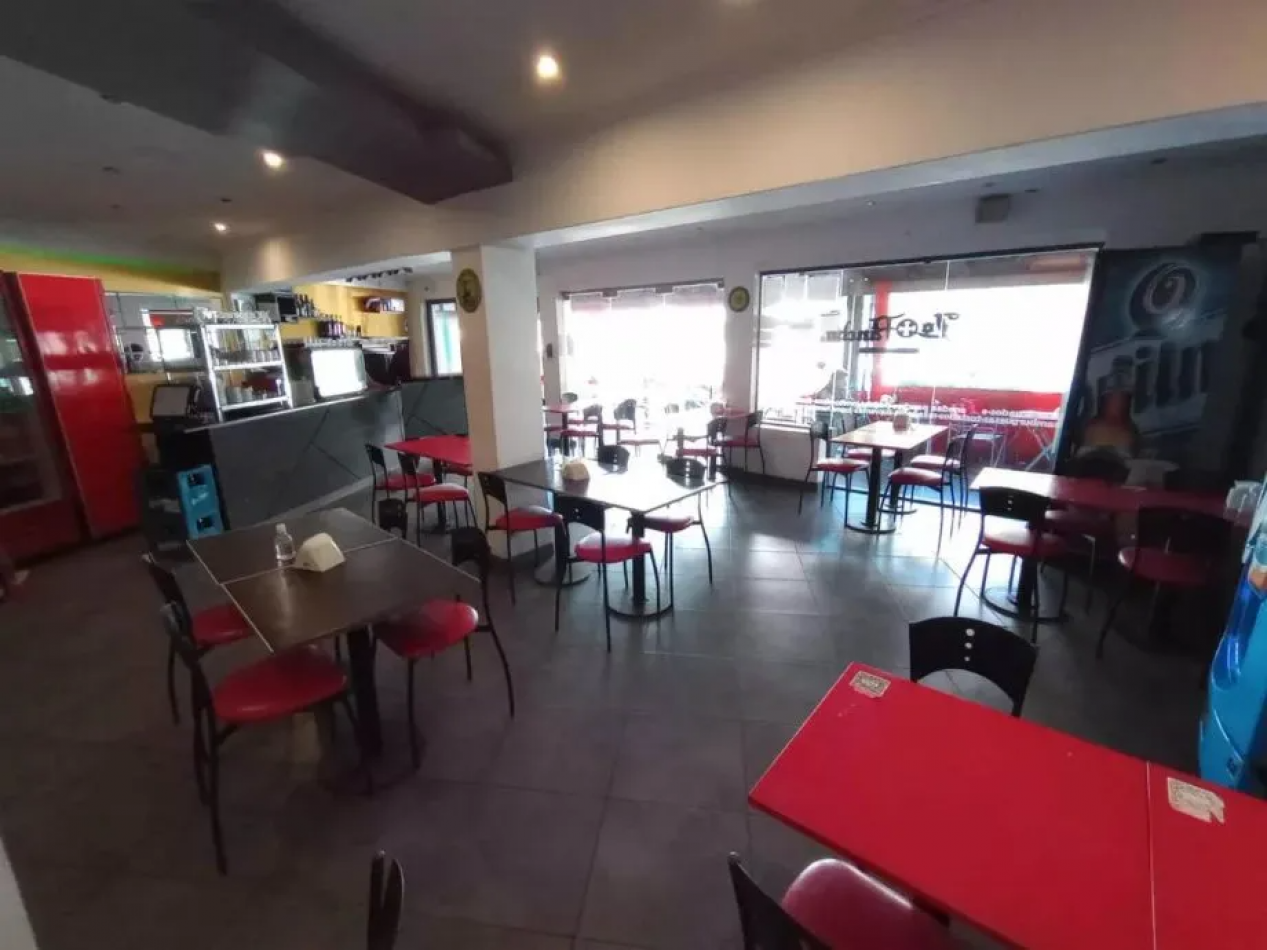 Local gastronomico Lo mas Pancho + 3 Deptos