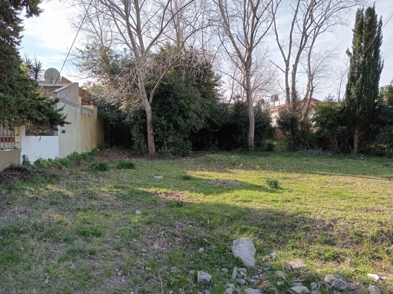 Lote de 860M2 Barrio Tala 