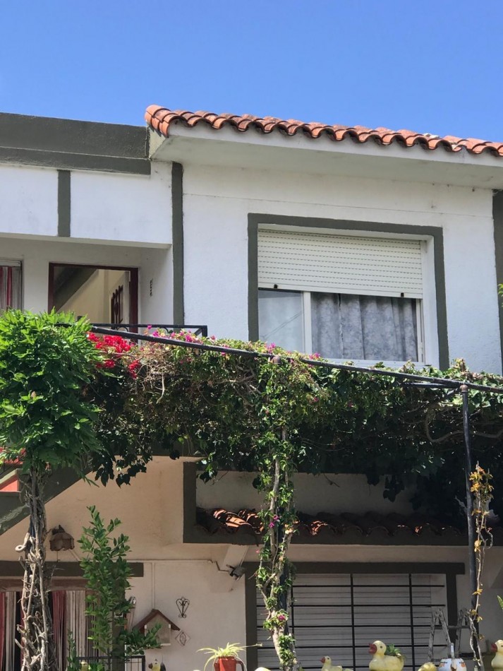 Complejo Las Iris en zona centro 