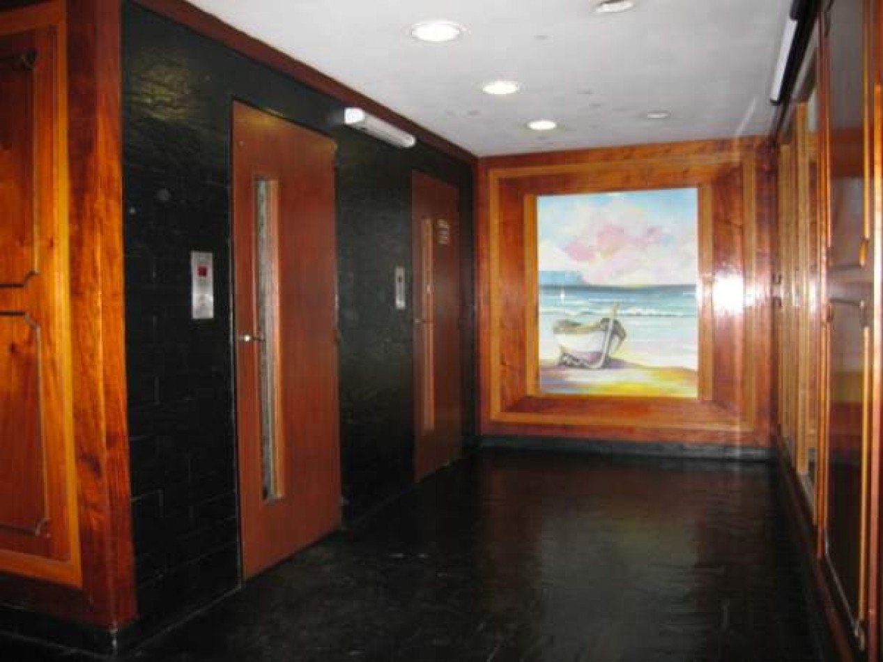 Depto 2 Amb 6to piso Riazor X sobre costanera 