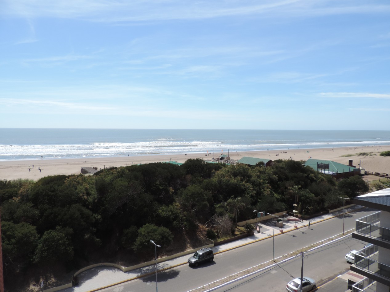 Depto 2 Amb 6to piso Riazor X sobre costanera 