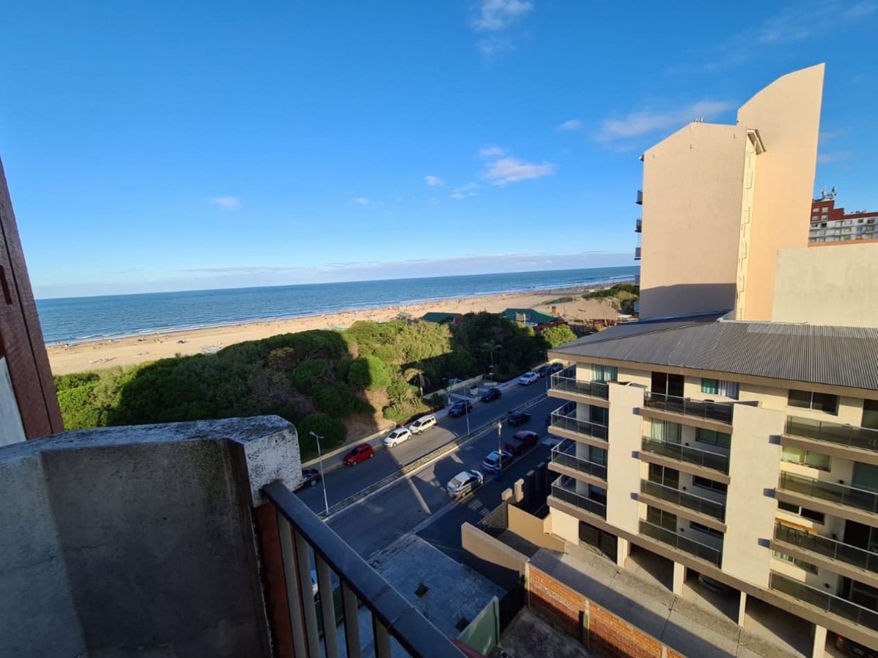 Depto 2 Amb 6to piso Riazor X sobre costanera 