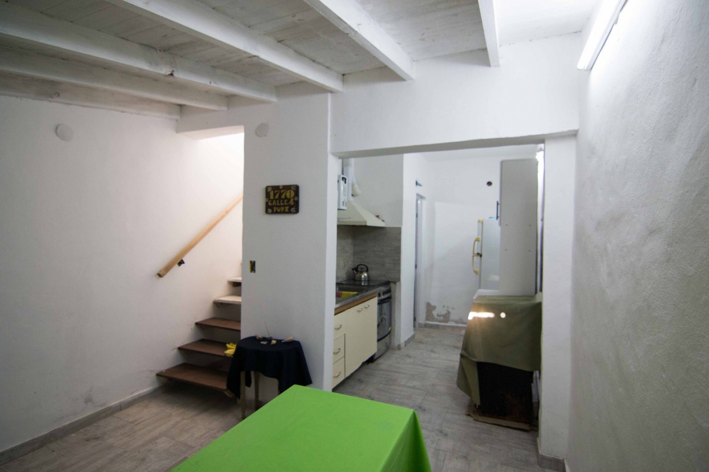 CASA 3 AMB + DEPTO 2 AMB CENTRO