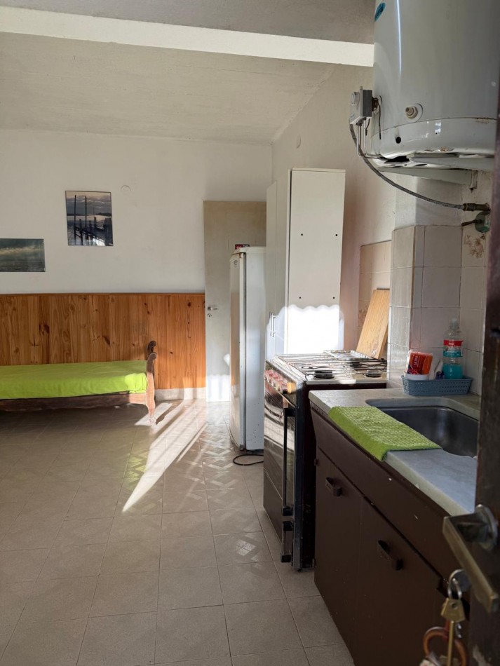 CASA 3 AMB + DEPTO 2 AMB CENTRO