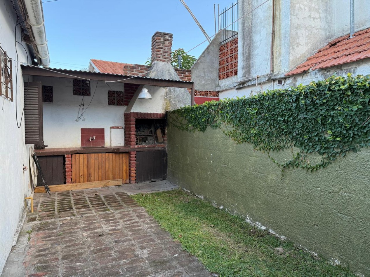 CASA 3 AMB + DEPTO 2 AMB CENTRO